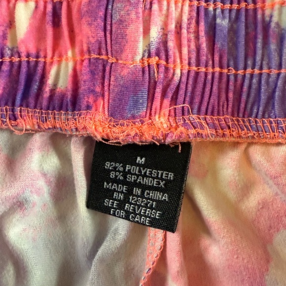 Women's Tie-Dye Soft Lounge Shorts Size Medium - Picture 2 of 3